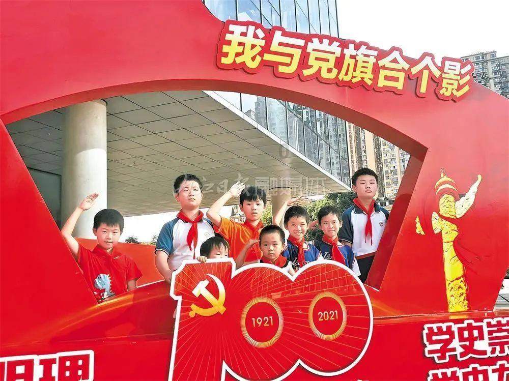 专业知识星球平台-青藏线最高的公路唐古拉山口,海拔5231米,被称为“生命禁区”,深度学习交流分享